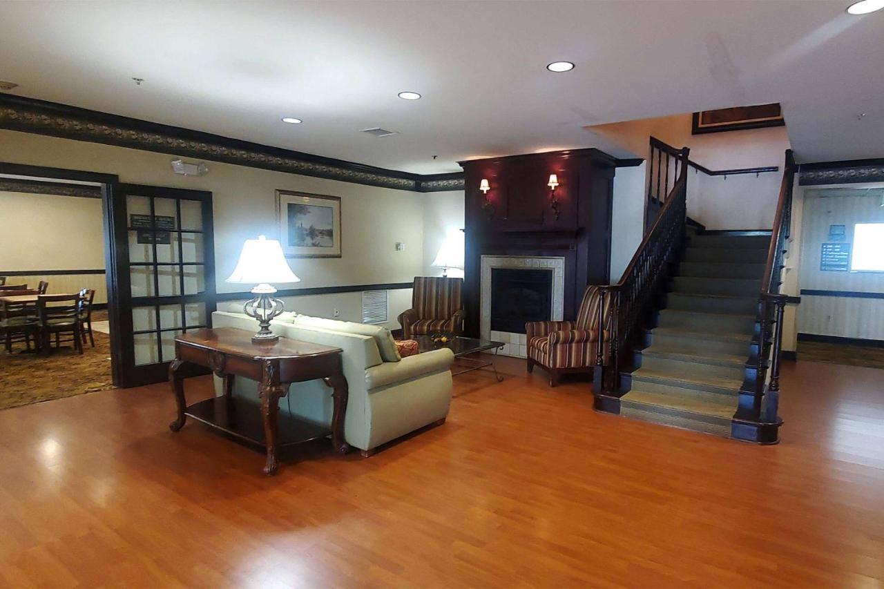 Wingate By Wyndham Youngstown - Austintown Exterior foto
